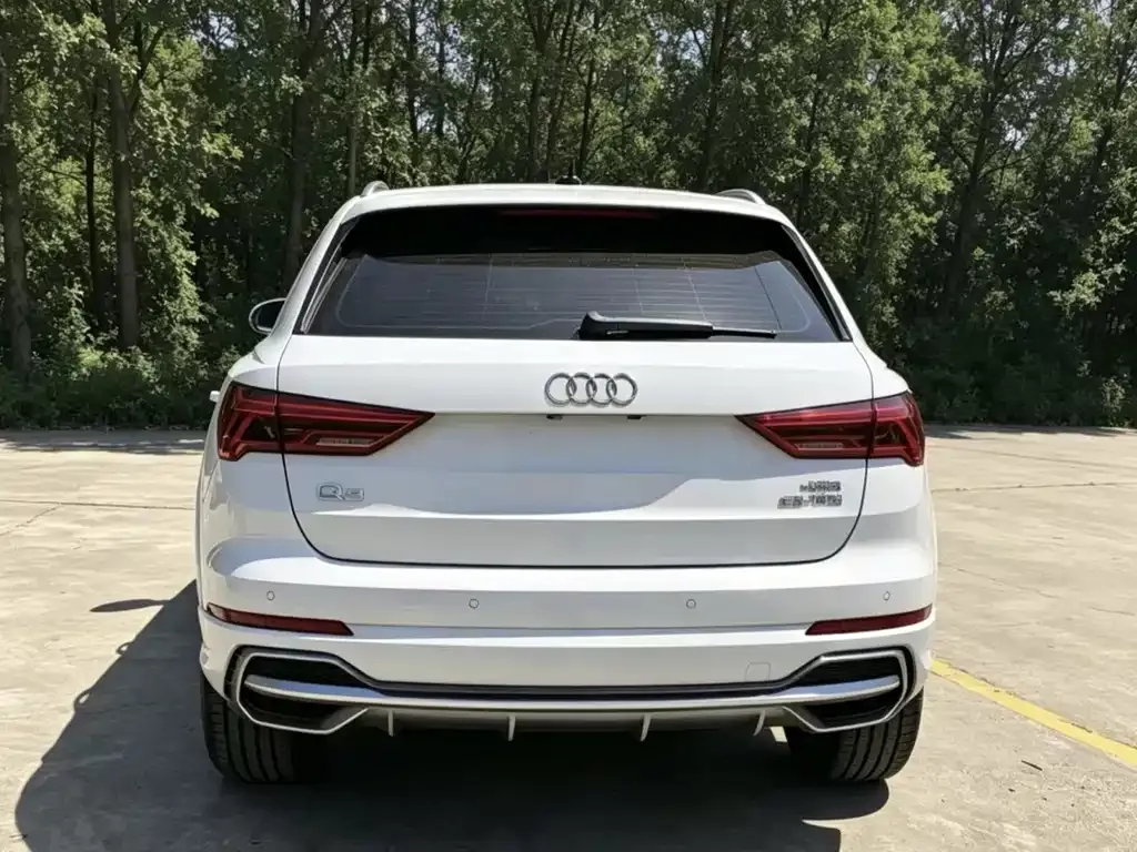 Audi Q3 — фото 9