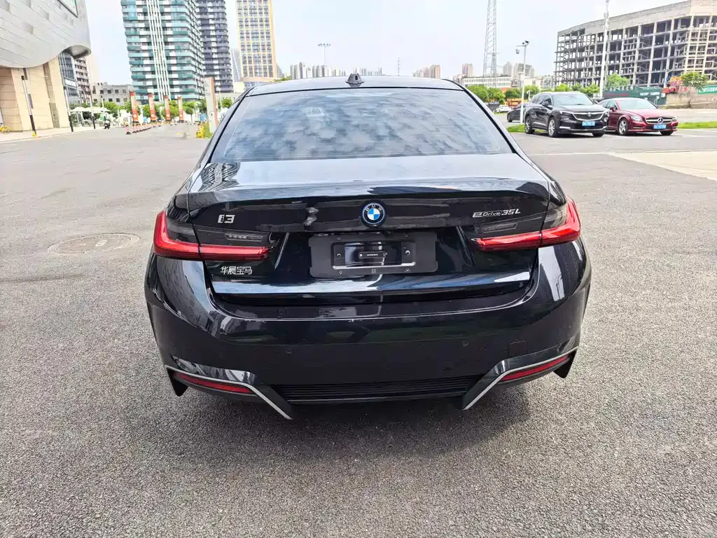 BMW i3 — фото 7