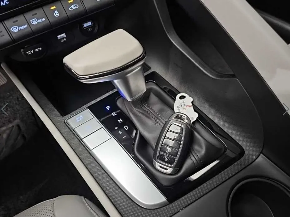 Hyundai AVANTE — фото 4