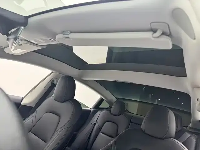 Tesla Model 3 — фото 2