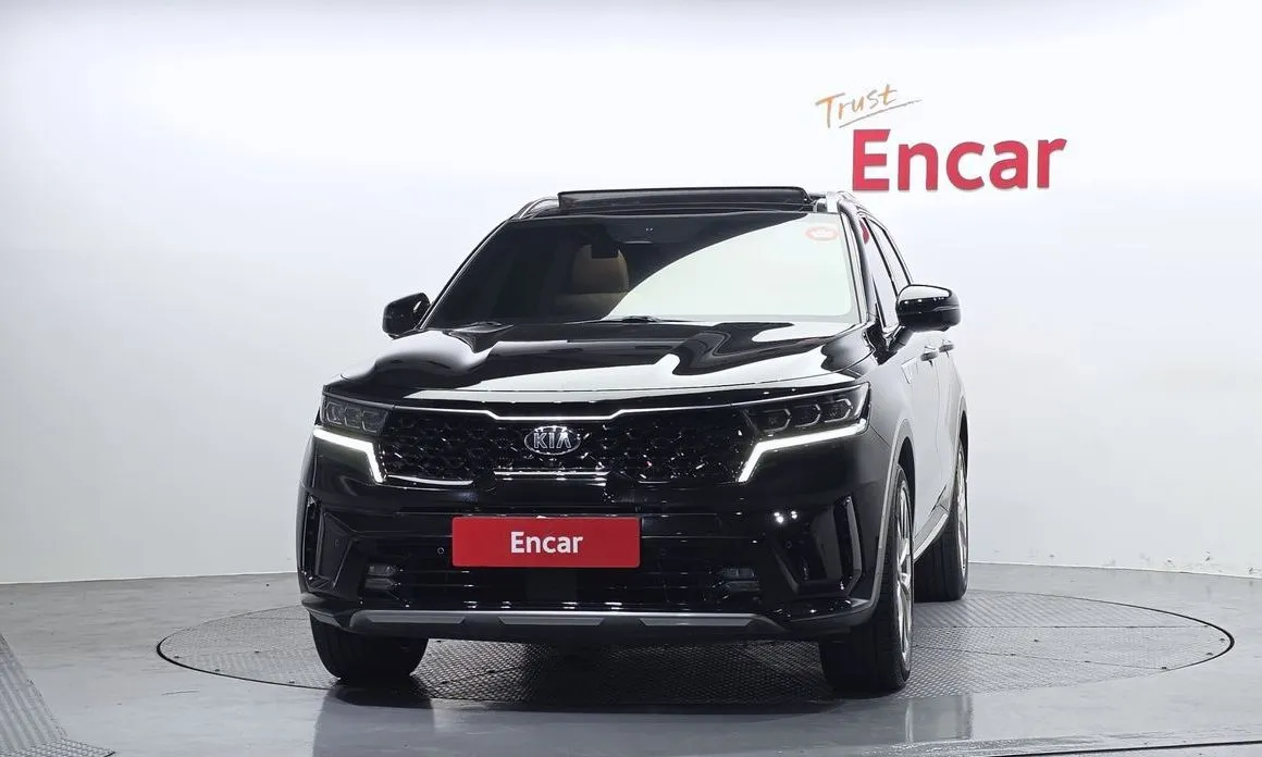 Kia Sorento — фото 7