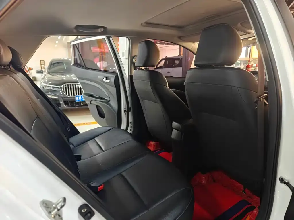 Kia KX1 2022 из CN, фото 3
