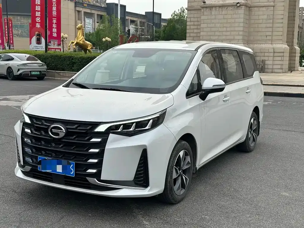 GAC Motor Trumpchi M6 — фото 1