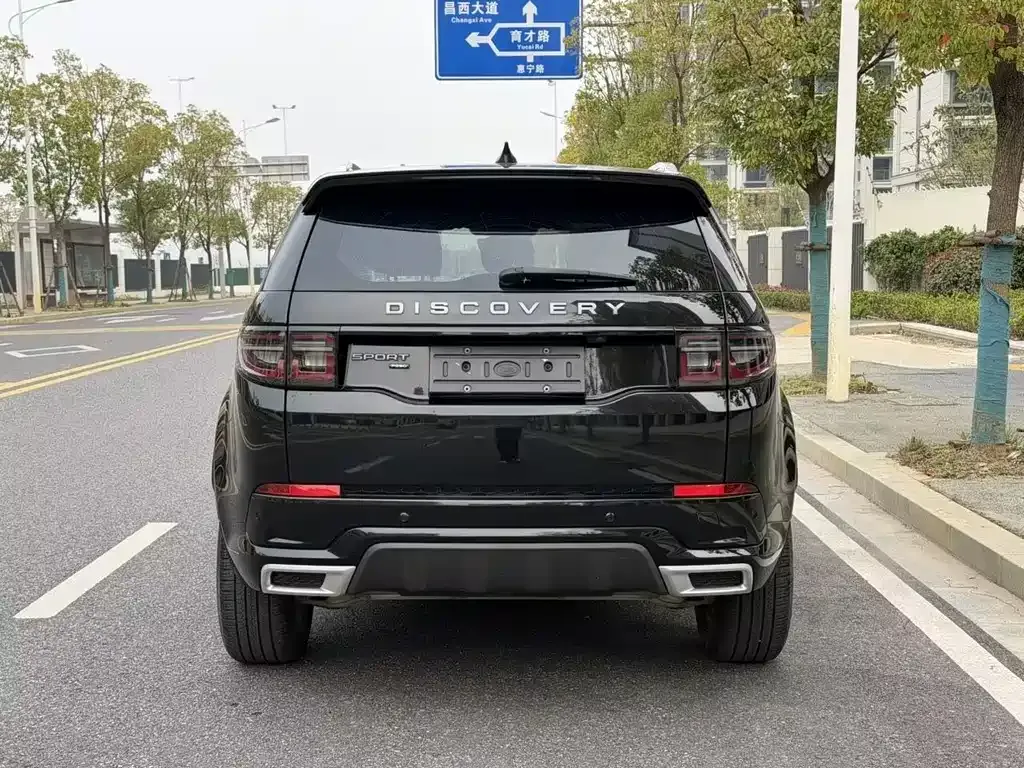 Land Rover Discovery Sport — фото 8