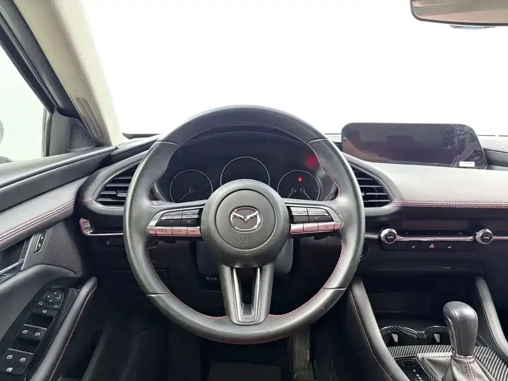 Mazda 3 Axela — фото 10
