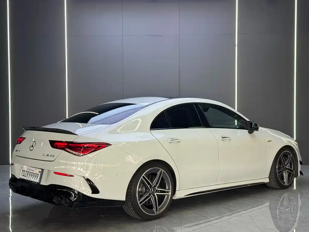 Mercedes-Benz CLA AMG — фото 4
