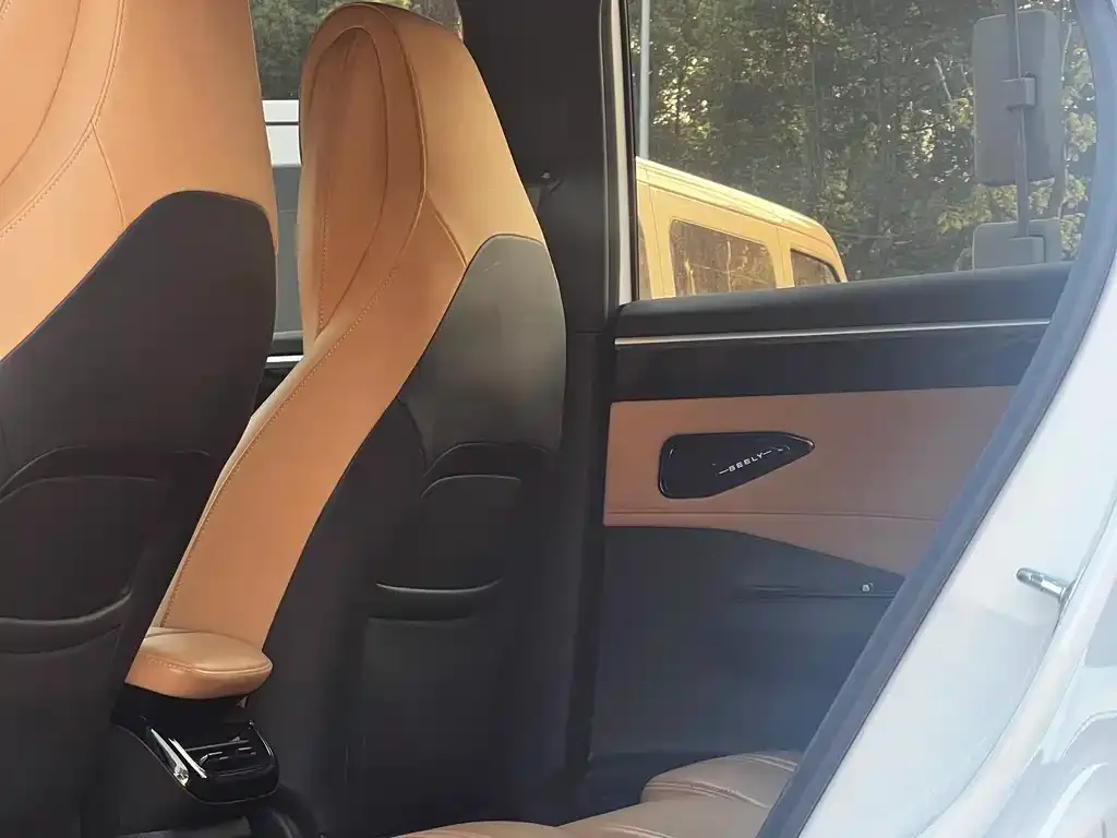 Geely Galaxy L7 2024 из CN, фото 2