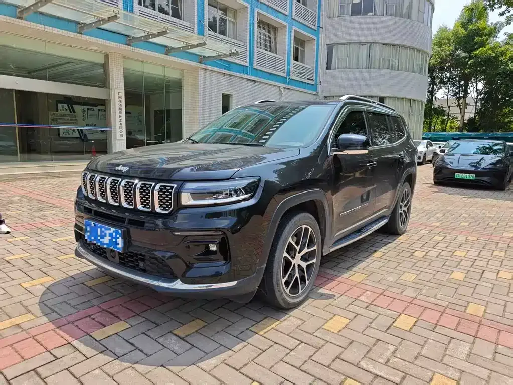 Jeep Grand Commander