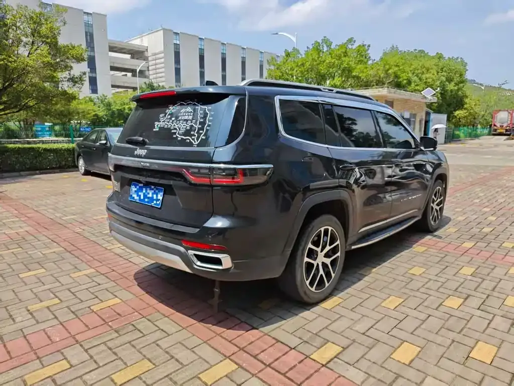 Jeep Grand Commander 2022 из CN, фото 10