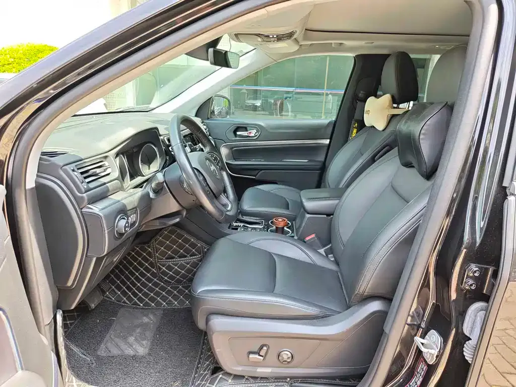 Jeep Grand Commander 2022 из CN, фото 8