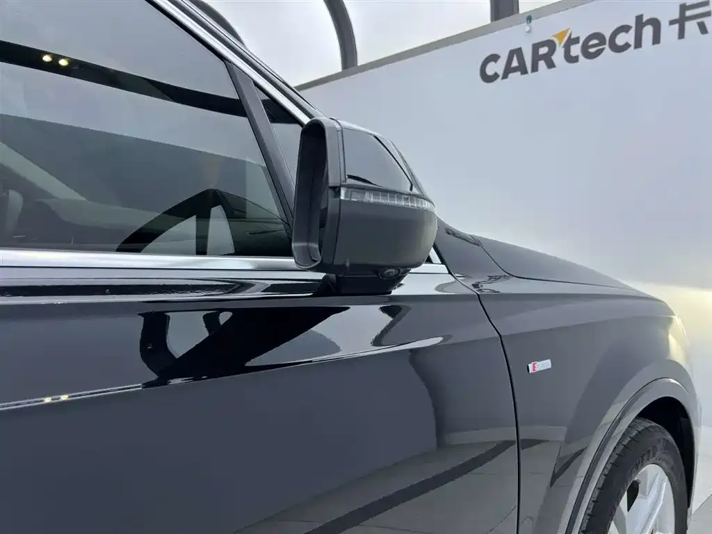 Audi Q7 2022 из CN, фото 6