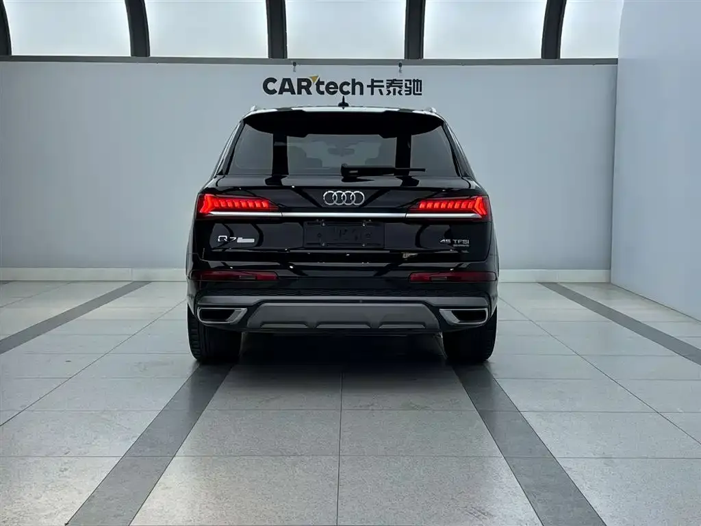 Audi Q7 2022 из CN, фото 3
