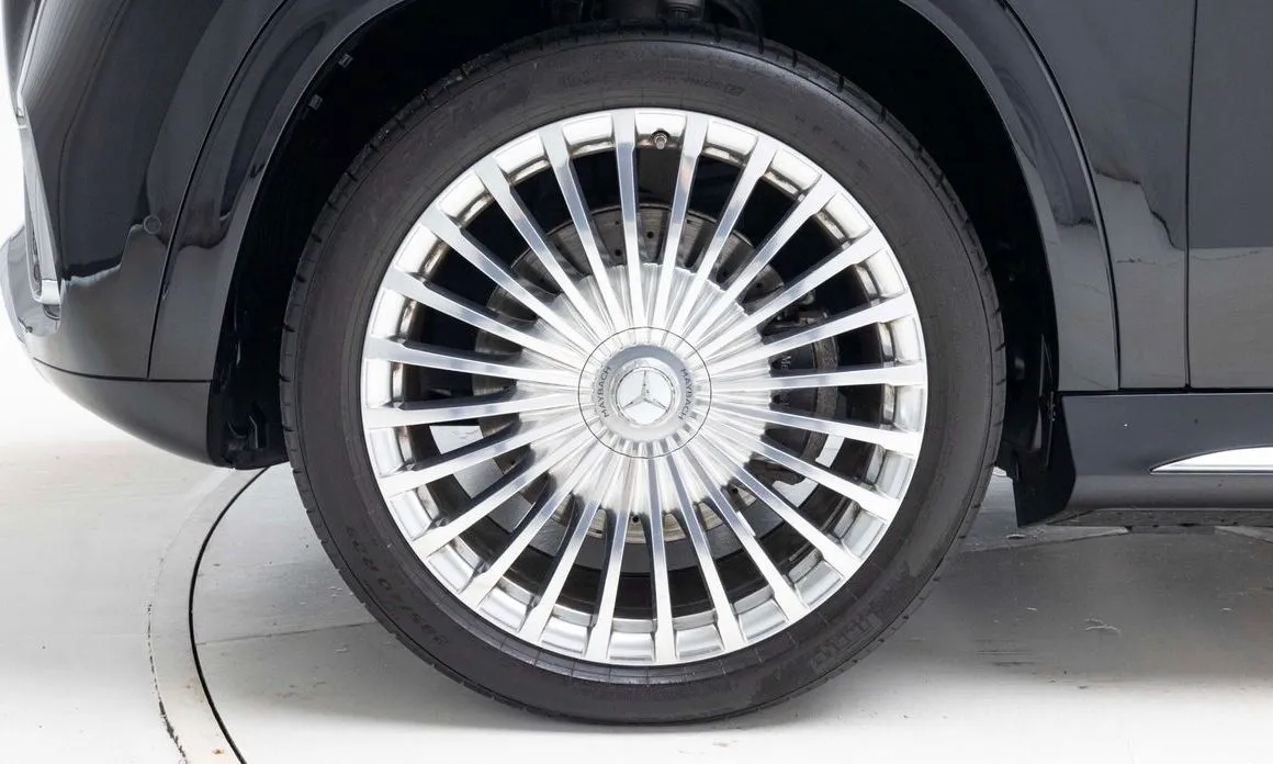Mercedes-Benz GLS-Class — фото 10