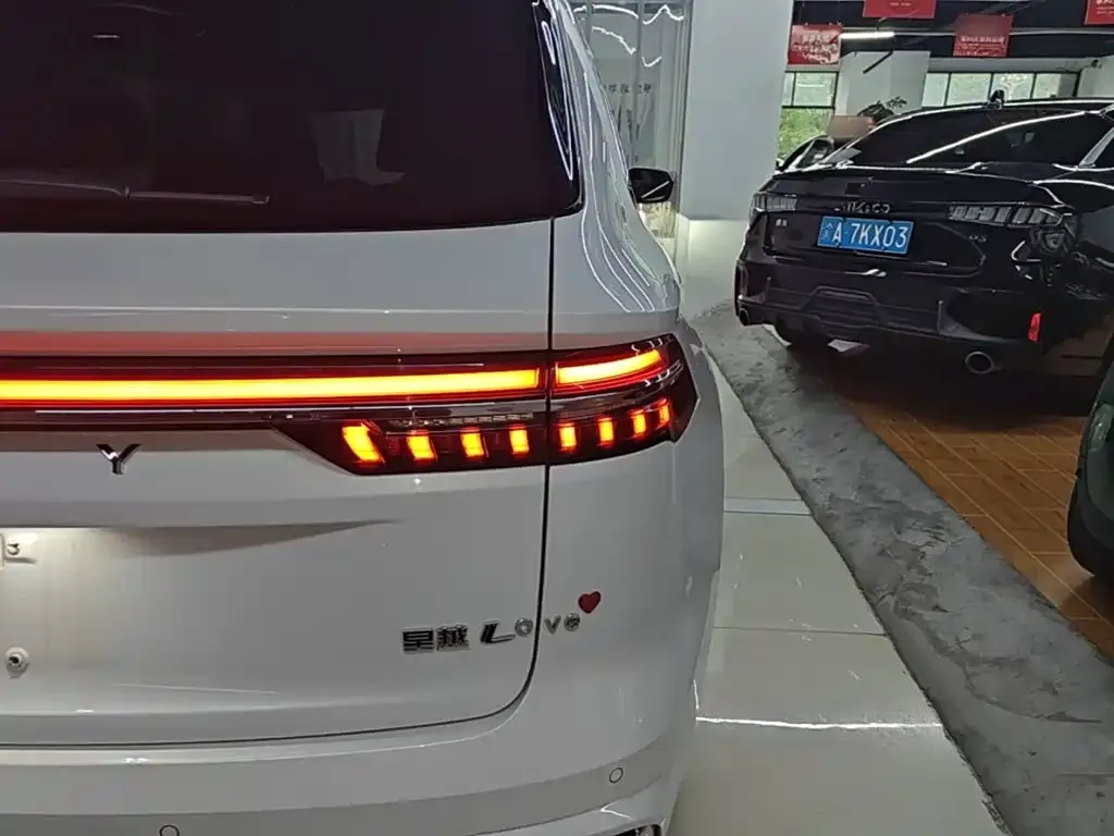 Geely Xingyue L — фото 10