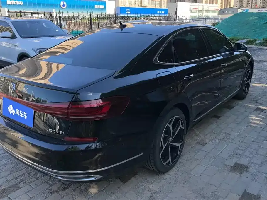 Volkswagen Passat — фото 5