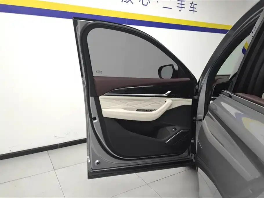 Geely Xingyue L — фото 2
