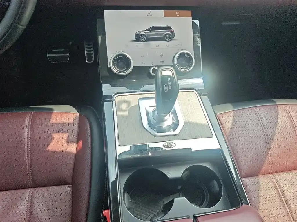 Land Rover Evoque — фото 10