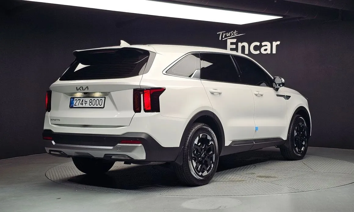 Kia Sorento — фото 10