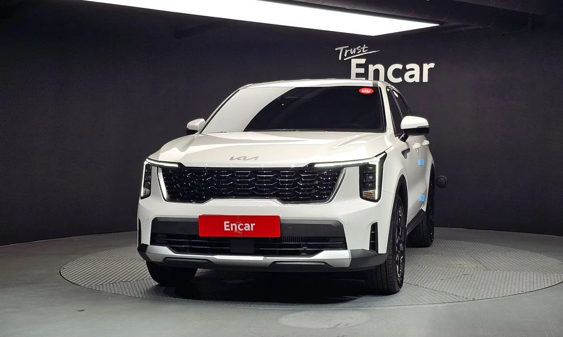 Kia Sorento — фото 9