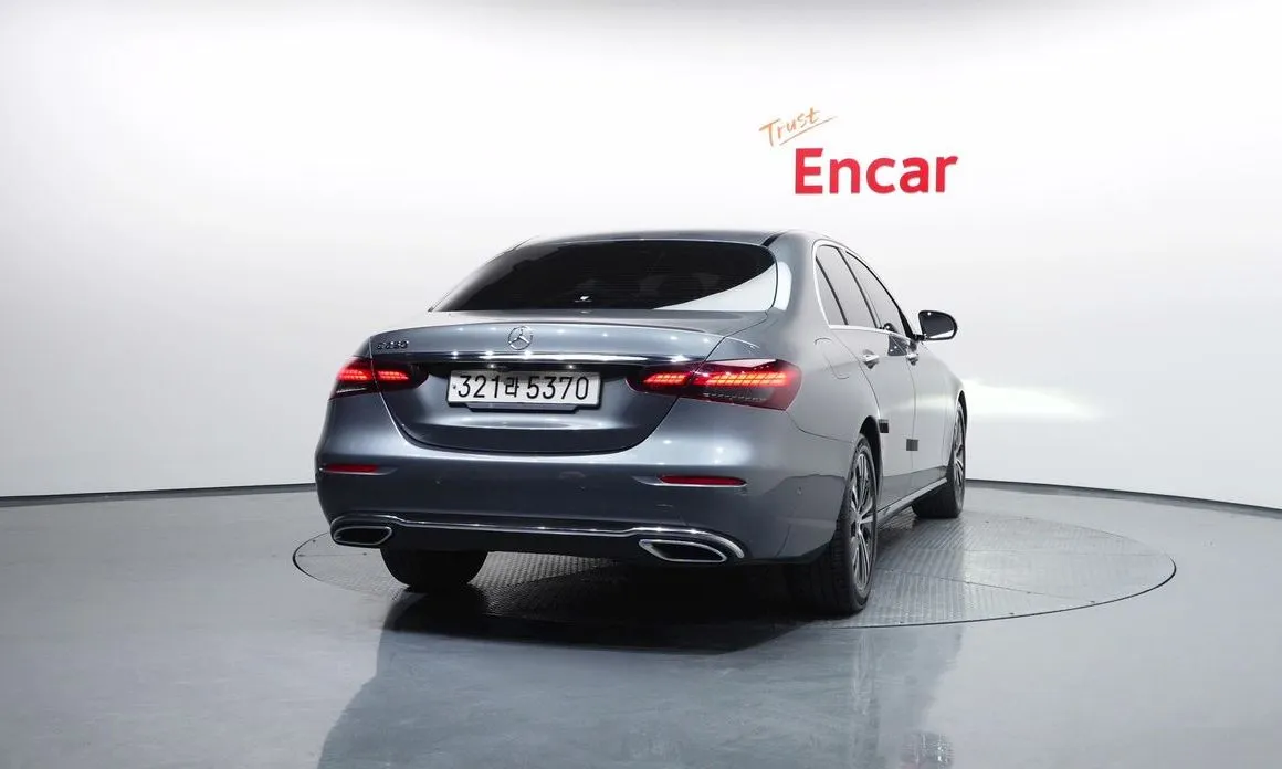 Mercedes-Benz E-Class 2021 из KR, фото 7