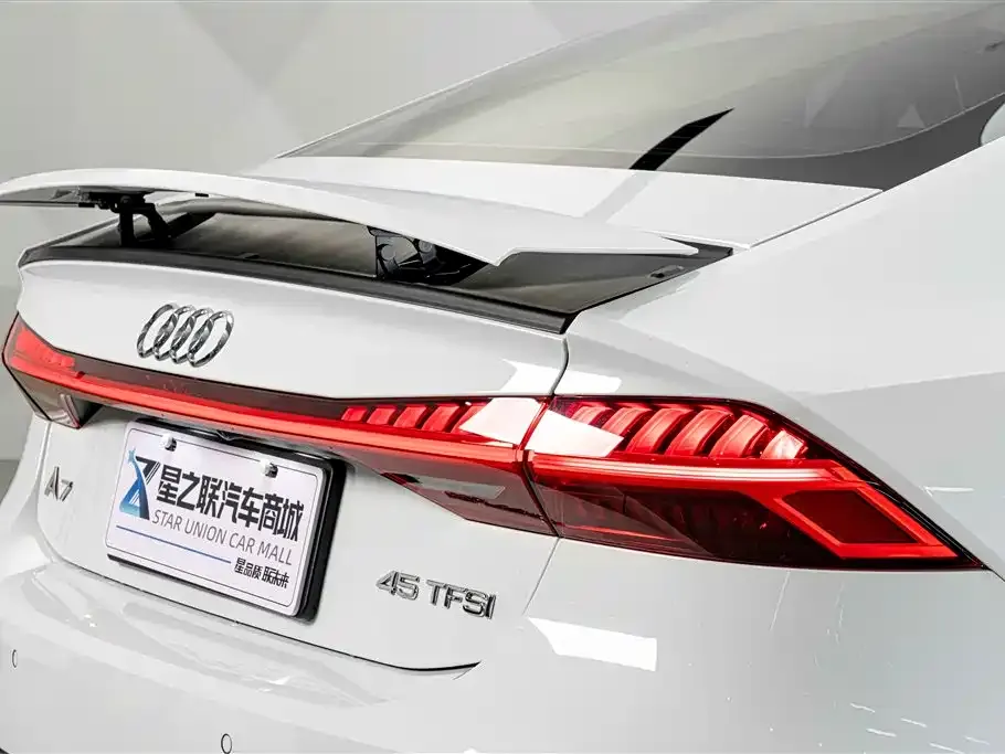 Audi A7 — фото 10