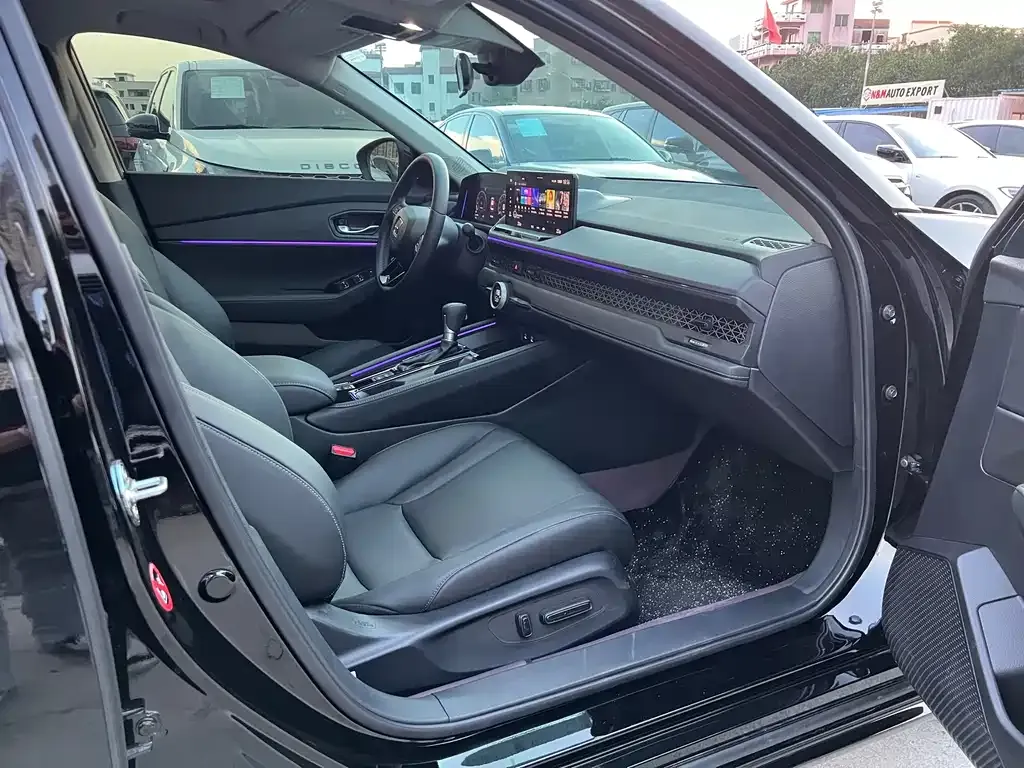 Honda Accord — фото 3