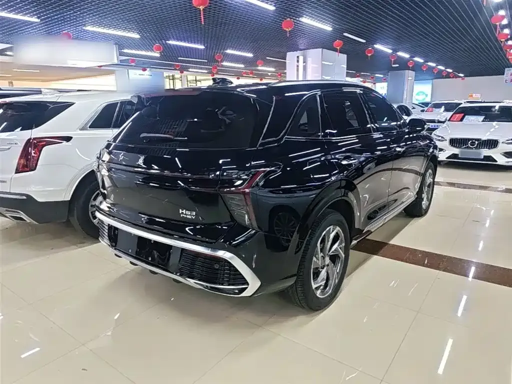 Hongqi HS3 PHEV — фото 7