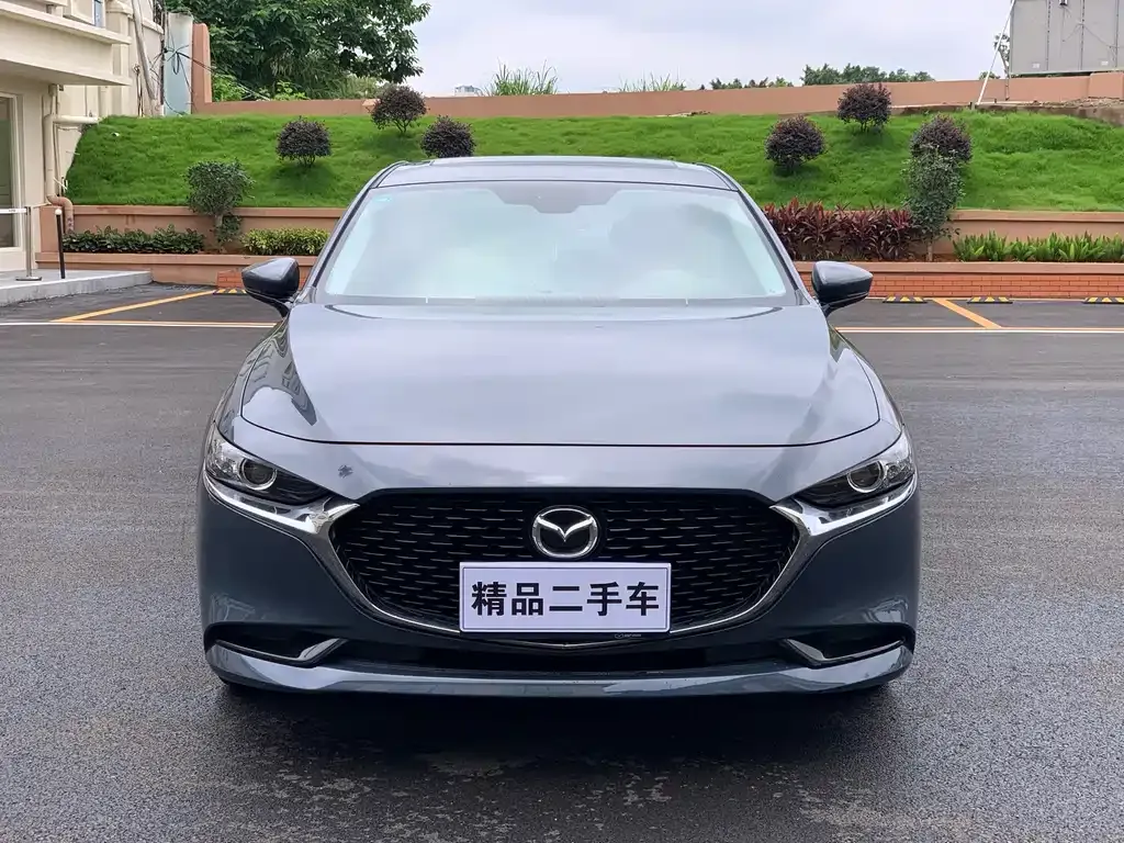 Mazda 3 Axela — фото 10