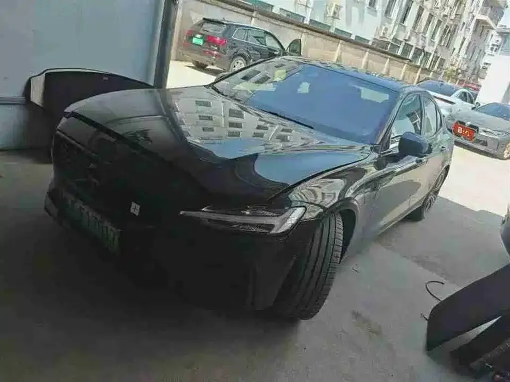 Volvo S60 PHEV 2021 из CN, фото 7