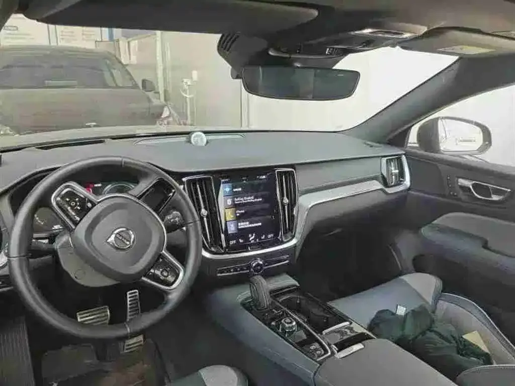 Volvo S60 PHEV 2021 из CN, фото 6