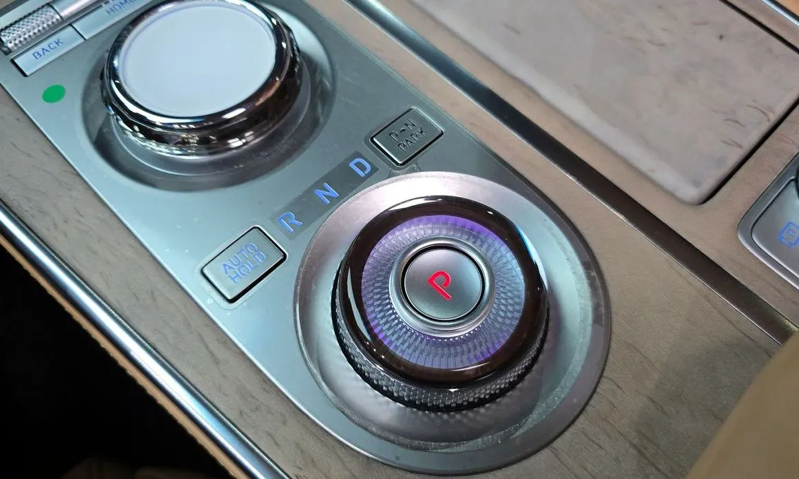 Genesis GV80 — фото 10