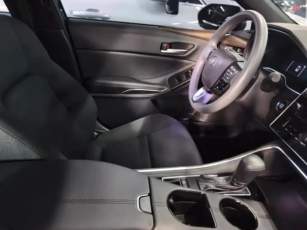 Toyota Avalon 2024 из CN, фото 2