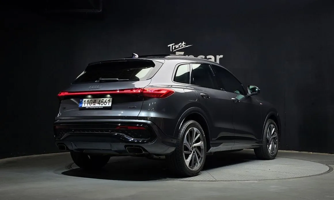 Audi Q5 2025 из KR, фото 4