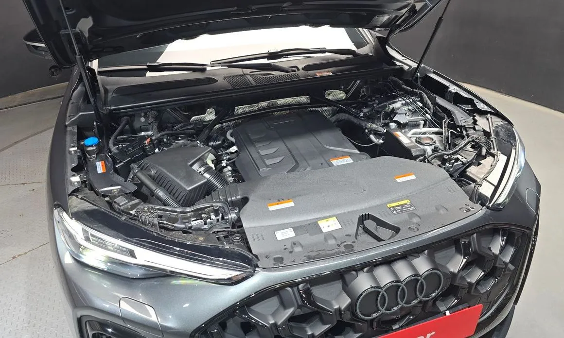Audi Q5 2025 из KR, фото 10