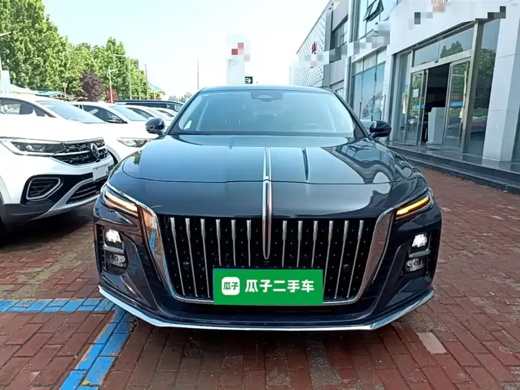 Hongqi H5 — фото 3