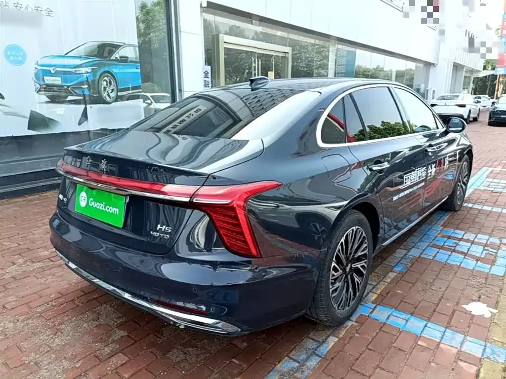 Hongqi H5 — фото 4