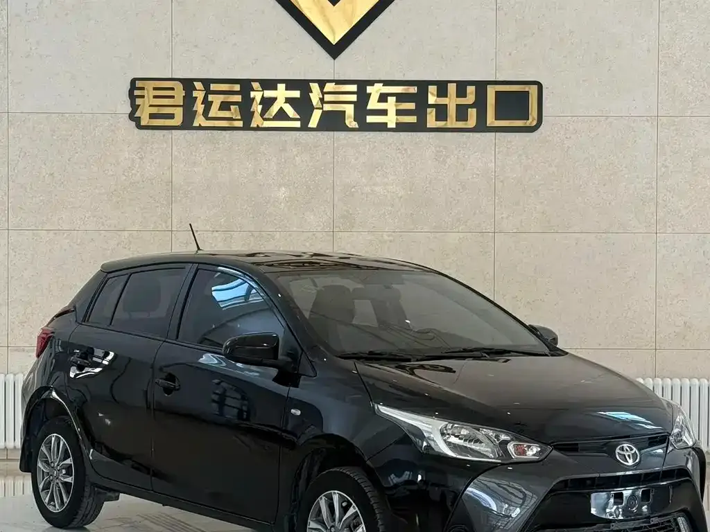 Toyota Yaris L — фото 7