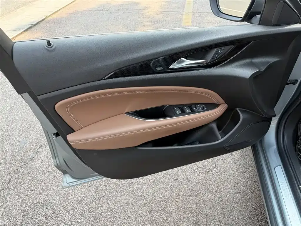 Buick Regal — фото 10