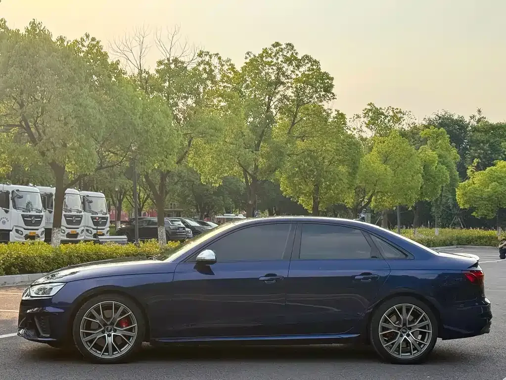 Audi S4 2021 из CN, фото 9