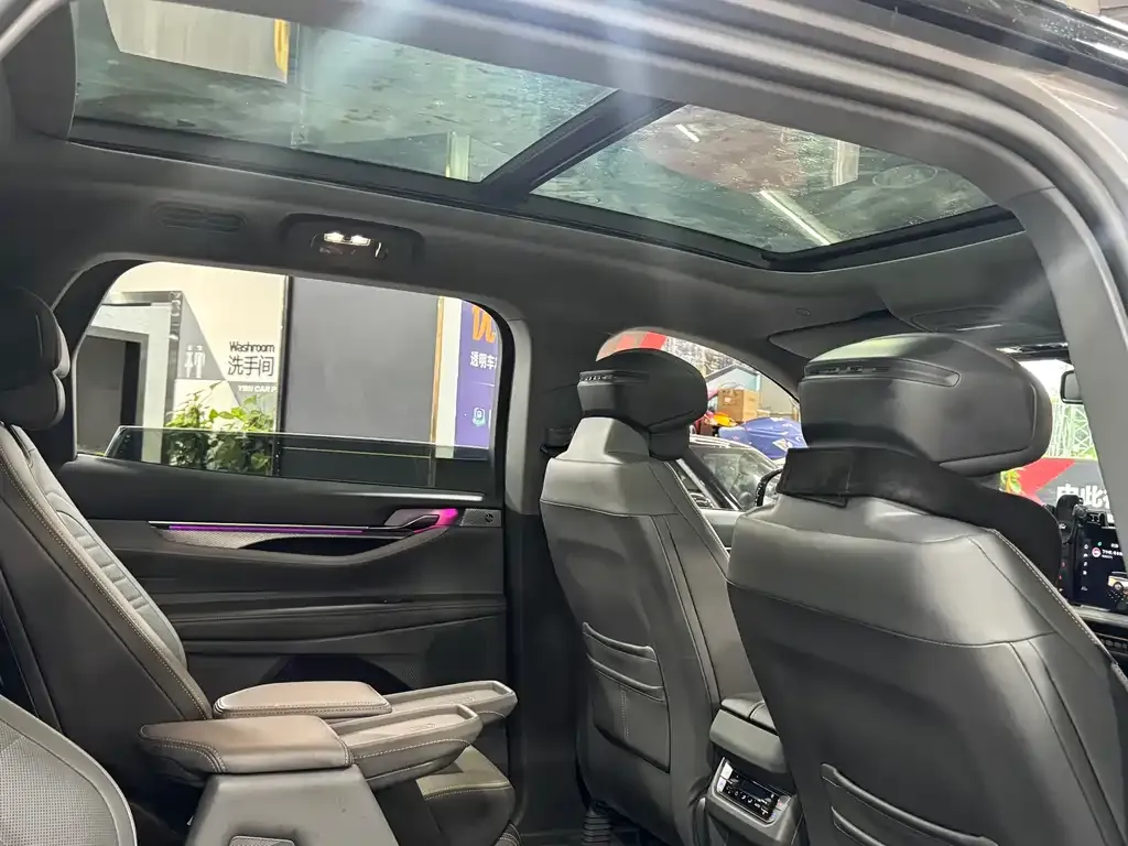 Ford Edge — фото 7