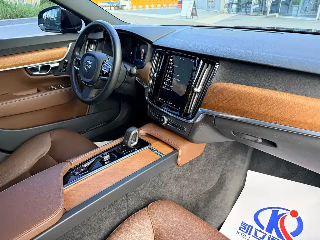 Volvo S90 2021 из CN, фото 4