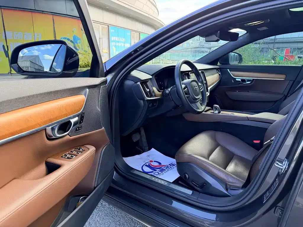 Volvo S90 2021 из CN, фото 10
