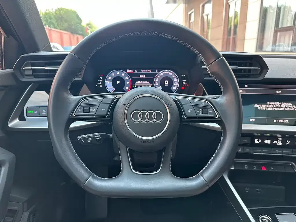 Audi A3 — фото 2