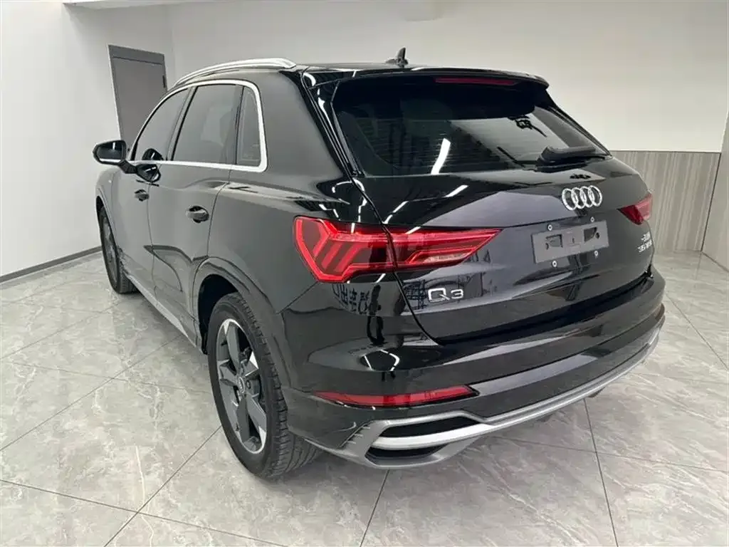 Audi Q3 — фото 4