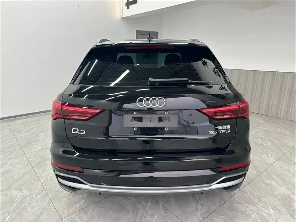Audi Q3 — фото 3