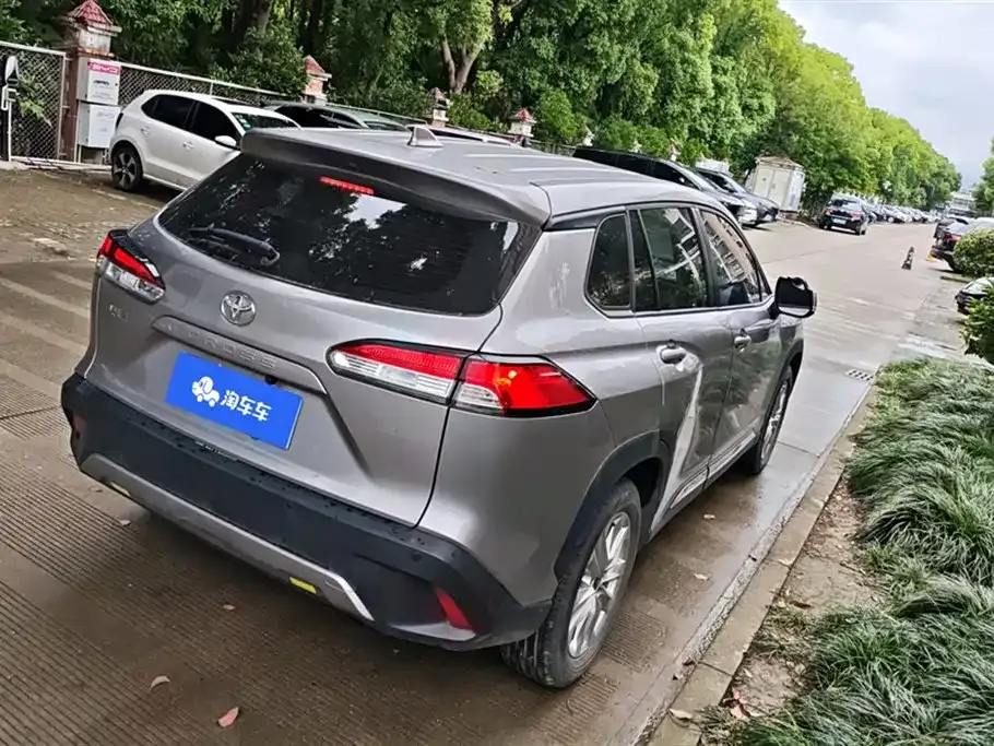 Toyota Corolla Cross — фото 6