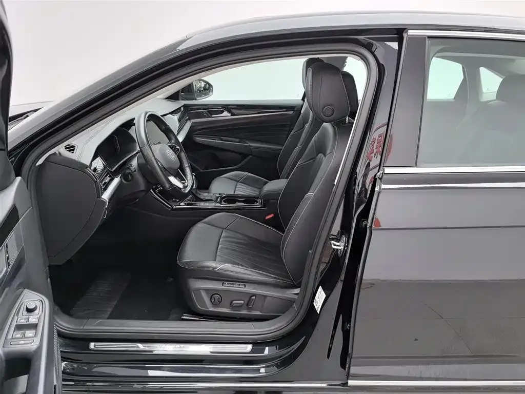 Volkswagen 帕萨特插电混动 — фото 3