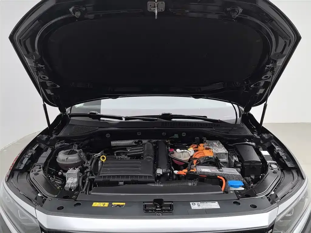 Volkswagen 帕萨特插电混动 — фото 9
