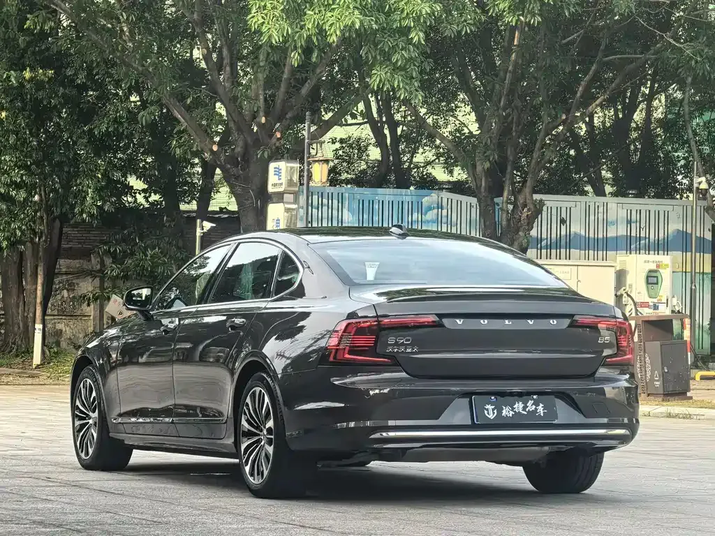 Volvo S90 2024 из CN, фото 10