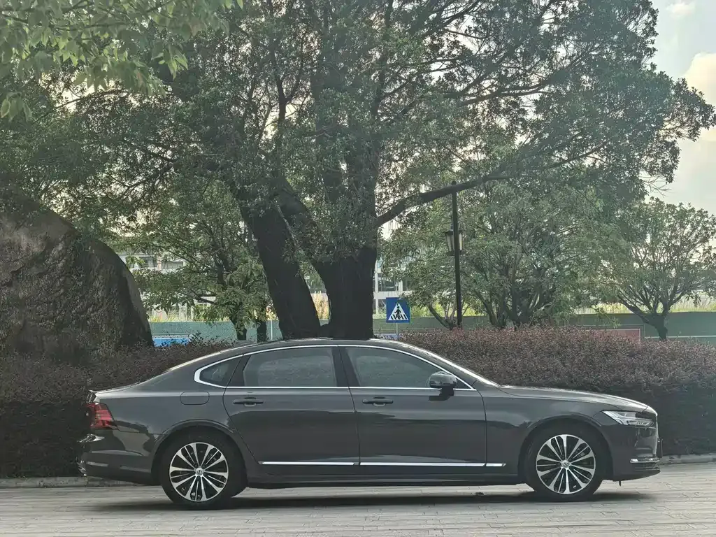 Volvo S90 2024 из CN, фото 7